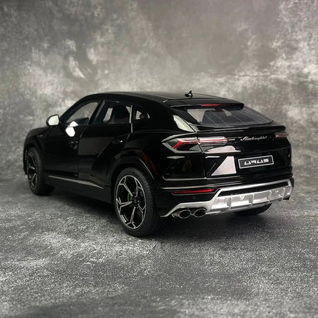 AutoArt Lamborghini 2018 Urus بلاك 1:18 – نموذج معدني قابل للجمع من القالب المصبوب