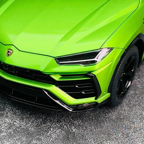 AutoArt Lamborghini 2018 Urus 1:18 الأخضر – نموذج معدني قابل للجمع من القالب المصبوب