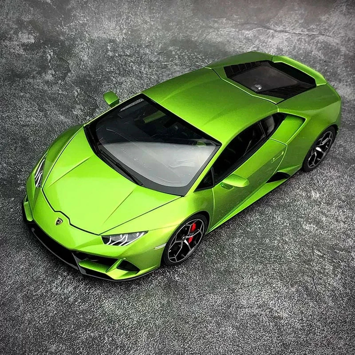 AutoArt Lamborghini 2019 Huracan EVO Green 1:18 – Collectible Diecast Model Die-Cast