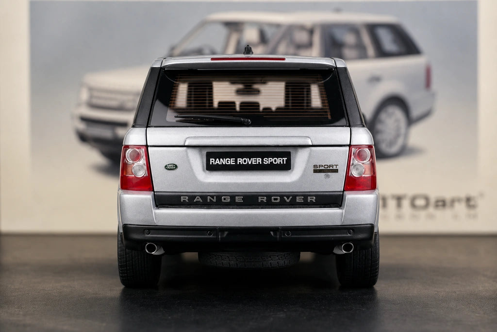 AutoArt Land Rover 2002 Range Rover Silver 1:18 – Modello da collezione pressofuso
