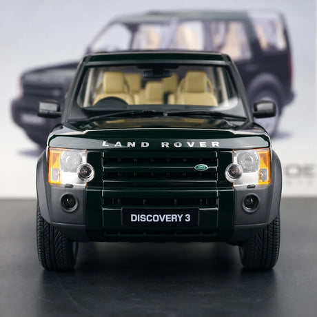 AutoArt Land Rover 2004 ديسكفري 3 جرين 1:18 – نموذج معدني قابل للجمع من القالب المصبوب