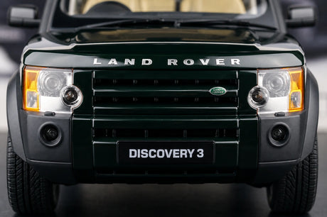 AutoArt Land Rover 2004 ديسكفري 3 جرين 1:18 – نموذج معدني قابل للجمع من القالب المصبوب