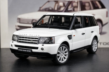 AutoArt Land Rover 2005 Range Rover سبورت وايت 1:18 – نموذج معدني قابل للجمع مصبوب.