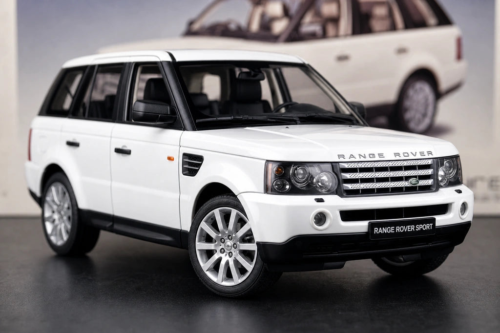 AutoArt Land Rover 2005 Range Rover سبورت وايت 1:18 – نموذج معدني قابل للجمع مصبوب.