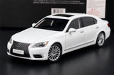 AutoArt Lexus 2007 LS600hL White 1:18 – Modello da collezione in metallo pressofuso