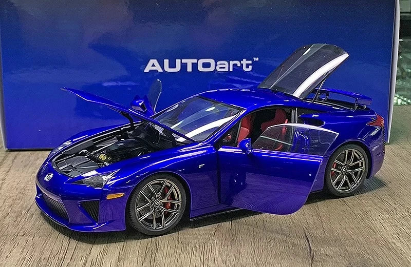 AutoArt Lexus 2010 LFA بلو 1:18 – نموذج معدني قابل للجمع من القالب المصبوب