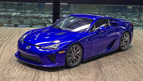 AutoArt Lexus 2010 LFA بلو 1:18 – نموذج معدني قابل للجمع من القالب المصبوب
