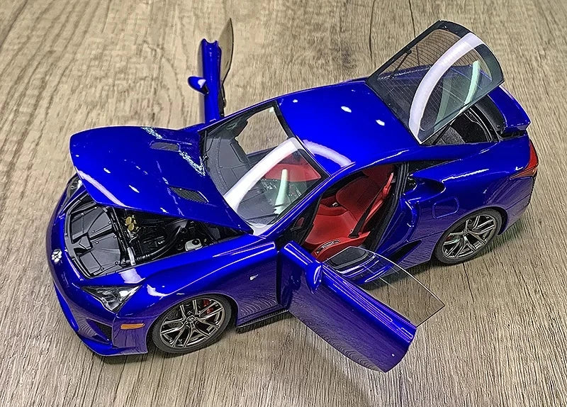 AutoArt Lexus 2010 LFA بلو 1:18 – نموذج معدني قابل للجمع من القالب المصبوب