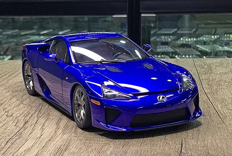 AutoArt Lexus 2010 LFA بلو 1:18 – نموذج معدني قابل للجمع من القالب المصبوب
