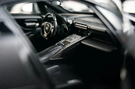 AutoArt Lexus 2010 LFA الأسود غير اللامع 1:18 – نموذج معدني قابل للجمع من القالب المصبوب