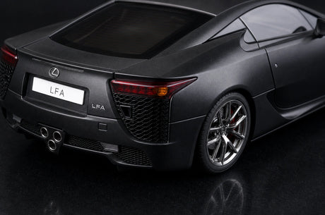 AutoArt Lexus 2010 LFA الأسود غير اللامع 1:18 – نموذج معدني قابل للجمع من القالب المصبوب