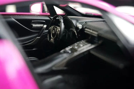 AutoArt Lexus 2010 LFA بينك 1:18 – نموذج معدني قابل للجمع من القالب المصبوب