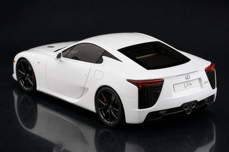 AutoArt Lexus 2010 LFA وايت 1:18 – نموذج معدني قابل للجمع مصبوب.
