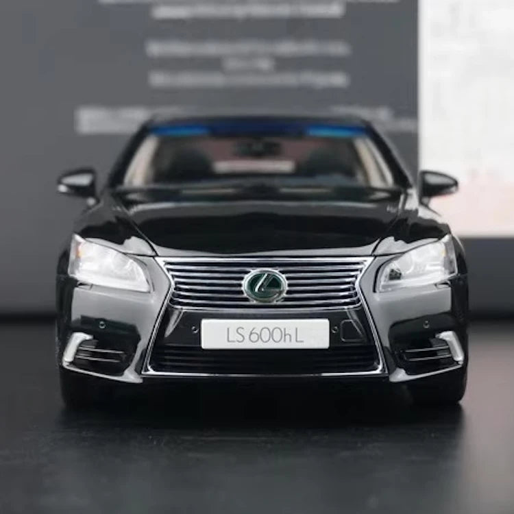 [AutoArt] 1:18 Lexus 2013 LS 600hL Black Model Car Die-Cast
