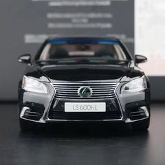 [AutoArt] 1:18 Lexus 2013 LS 600hL Black Model Car Die-Cast