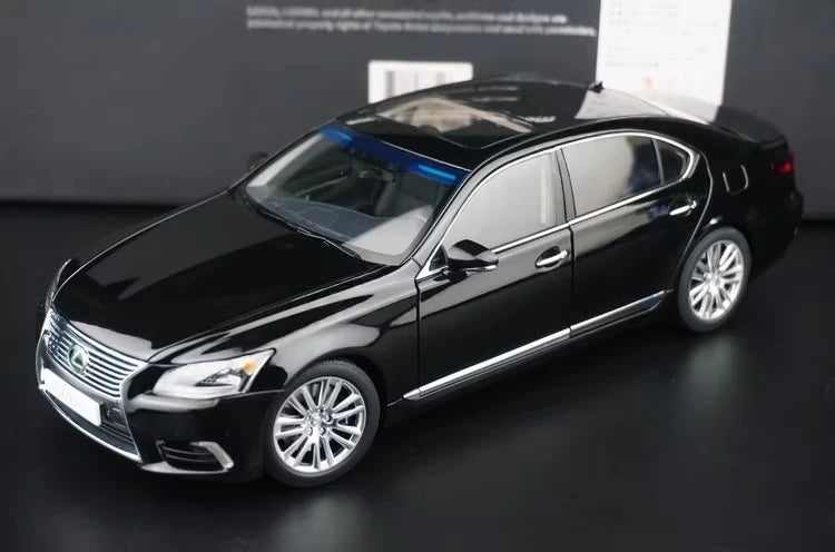 [AutoArt] 1:18 Lexus 2013 LS 600hL Black Model Car Die-Cast