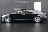 [AutoArt] 1:18 Lexus 2013 LS 600hL Black Model Car Die-Cast