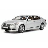 [AutoArt] 1:18 Lexus 2013 LS 600hL Silver Model Car Die-Cast