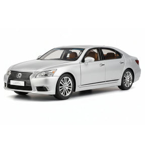 [AutoArt] 1:18 Lexus 2013 LS 600hL Silver Model Car Die-Cast
