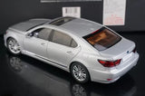 [AutoArt] 1:18 Lexus 2013 LS 600hL Silver Model Car Die-Cast