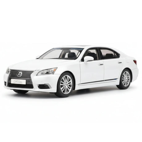 [AutoArt] 1:18 Lexus 2013 LS 600hL White Model Car Die-Cast