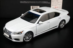 [AutoArt] 1:18 Lexus 2013 LS 600hL White Model Car Die-Cast