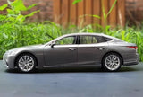 [AutoArt] 1:18 Lexus 2017 LS 500h Silver Model Car Die-Cast