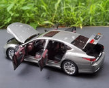 [AutoArt] 1:18 Lexus 2017 LS 500h Silver Model Car Die-Cast