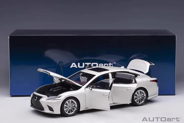 [AutoArt] 1:18 Lexus 2017 LS 500h White Model Car Die-Cast