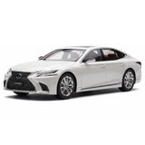 [AutoArt] 1:18 Lexus 2017 LS 500h vit modellbil Die-Cast