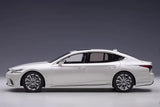 [AutoArt] 1:18 Lexus 2017 LS 500h vit modellbil Die-Cast