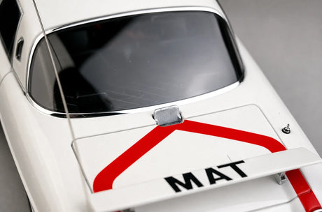 AutoArt Mazda 1971 Cosmo Sport Ultraman MAT Vehicle 1:18 – pressgjuten samlarmodell