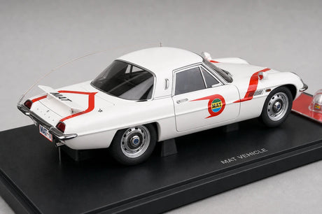 AutoArt Mazda 1971 Cosmo Sport Ultraman MAT Vehicle 1:18 – pressgjuten samlarmodell