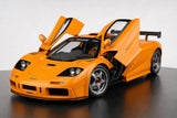 AutoArt McLaren 1995 F1 GTR LM بابايا أورانج 1:18 – نموذج معدني قابل للجمع من القالب المصبوب