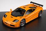 AutoArt McLaren 1995 F1 GTR LM بابايا أورانج 1:18 – نموذج معدني قابل للجمع من القالب المصبوب