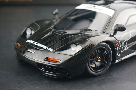 AutoArt McLaren 1997 F1 GT 1:18 – نموذج معدني قابل للجمع من القالب المصبوب