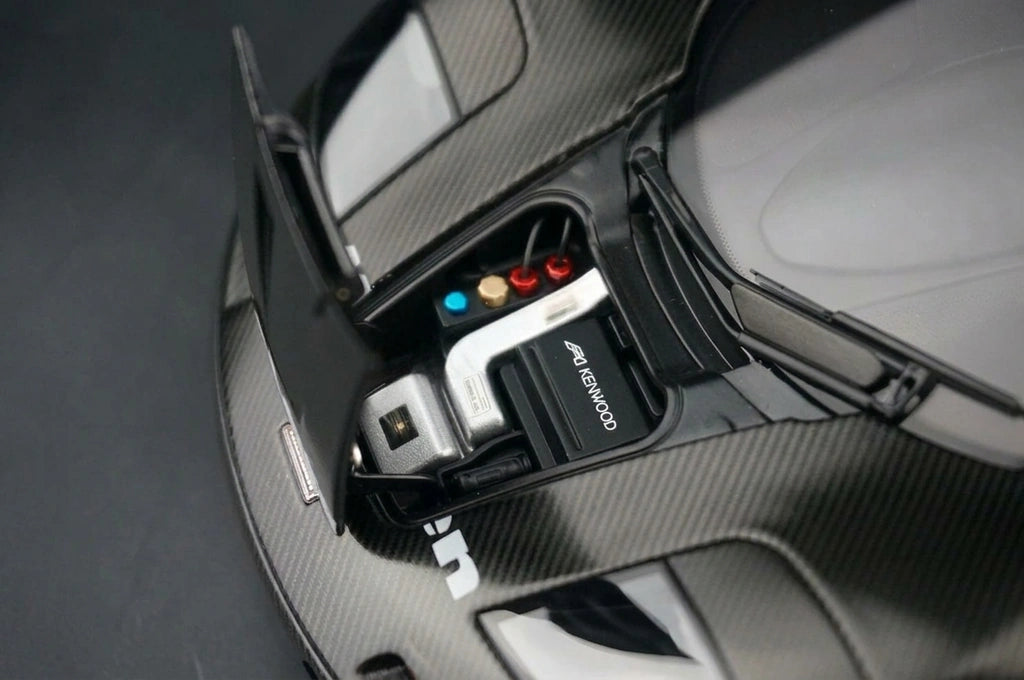 AutoArt McLaren 1997 F1 GT 1:18 – Modello Pressofuso da collezione