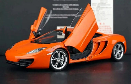 AutoArt McLaren 2011 MP4-12C أورانج 1:18 – نموذج معدني قابل للجمع مصبوب.