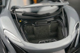 AutoArt McLaren 2015 675LT رمادي 1:18 – نموذج معدني قابل للجمع من القالب المصبوب