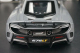 AutoArt McLaren 2015 675LT رمادي 1:18 – نموذج معدني قابل للجمع من القالب المصبوب