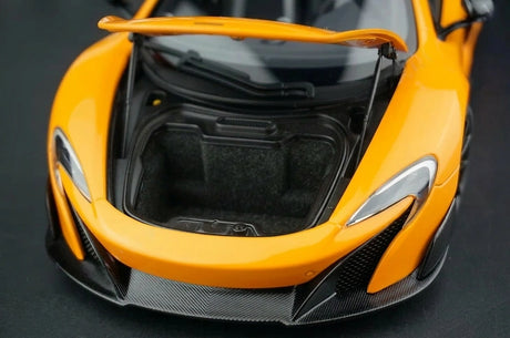 AutoArt McLaren 2015 675LT أورانج 1:18 – نموذج معدني قابل للجمع مصبوب.
