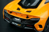AutoArt McLaren 2015 675LT أورانج 1:18 – نموذج معدني قابل للجمع مصبوب.