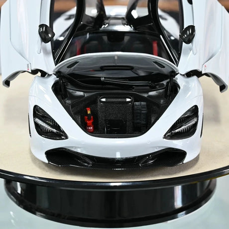 AutoArt McLaren 2017 720S White 1:18 – نموذج معدني قابل للجمع من القالب المصبوب