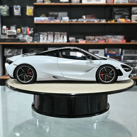 AutoArt McLaren 2017 720S White 1:18 – نموذج معدني قابل للجمع من القالب المصبوب