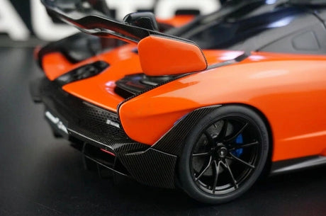 AutoArt McLaren 2018 Senna أورانج 1:18 – نموذج معدني قابل للجمع مصبوب.