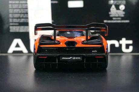 AutoArt McLaren 2018 Senna أورانج 1:18 – نموذج معدني قابل للجمع مصبوب.