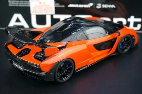 AutoArt McLaren 2018 Senna أورانج 1:18 – نموذج معدني قابل للجمع مصبوب.