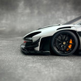 AutoArt McLaren 2019 Senna GTR وايت 1:18 – نموذج معدني قابل للجمع من القالب المصبوب
