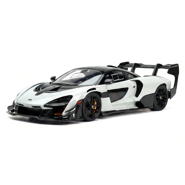 AutoArt McLaren 2019 Senna GTR وايت 1:18 – نموذج معدني قابل للجمع من القالب المصبوب