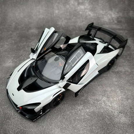 AutoArt McLaren 2019 Senna GTR وايت 1:18 – نموذج معدني قابل للجمع من القالب المصبوب